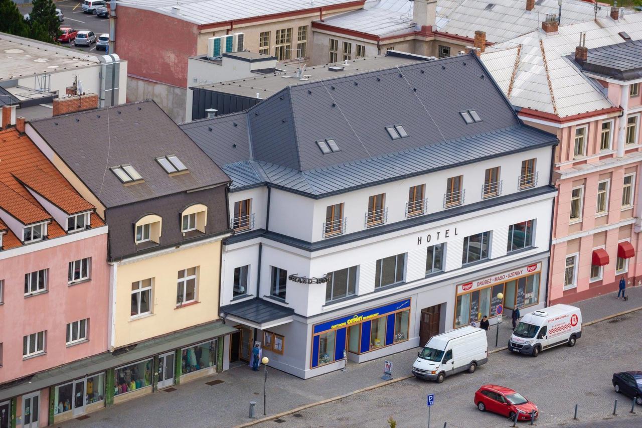 Hotel Grand Čáslav Exterior foto